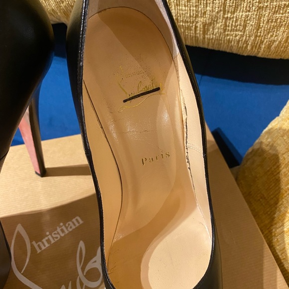 Christian Louboutin Black Daffodile Pumps size 39 - Picture 5 of 12